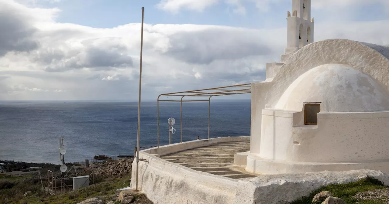 Greek holiday islands hit by ‘earthquake swarm’ as tremors continue