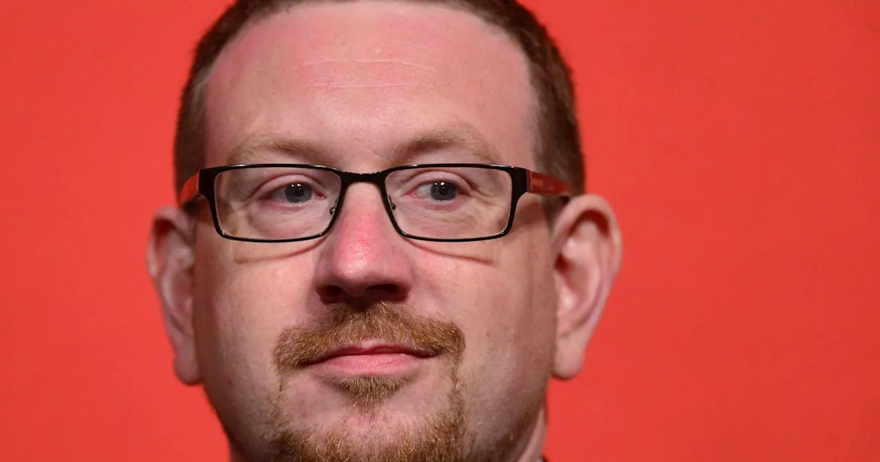 Labour MP Suspended After Anti-Semitic and Sexist WhatsApp Remarks