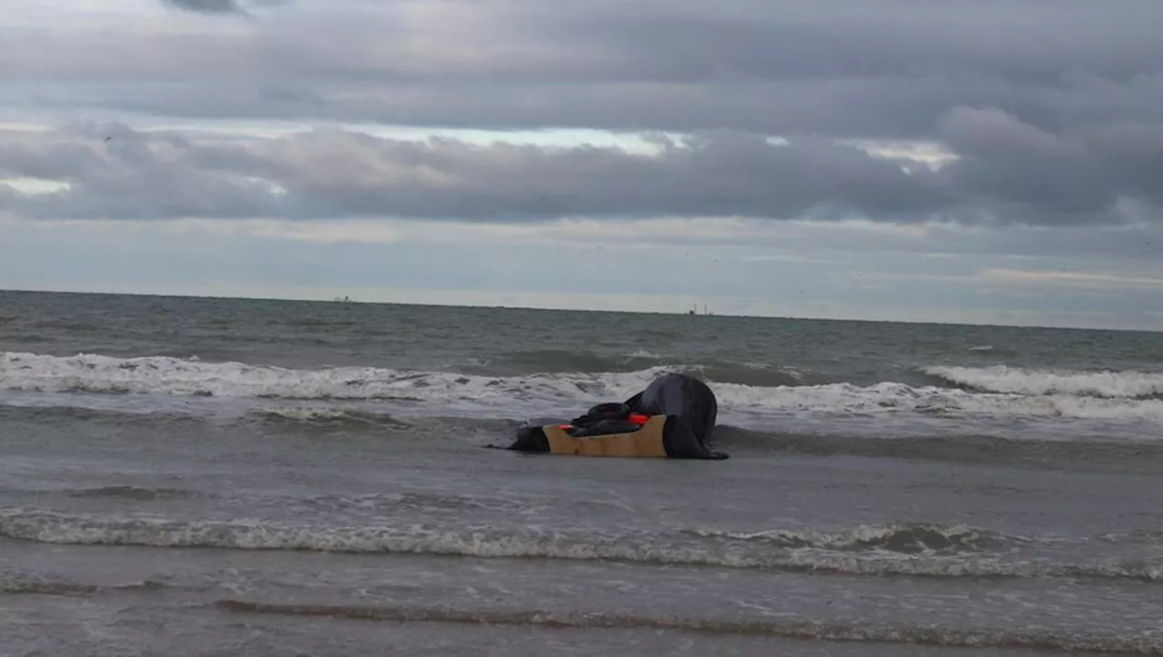 Deux Corps de Migrants Découvert sur une Plage du Nord de la France