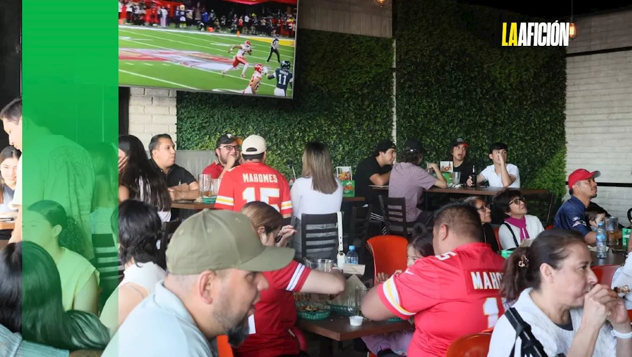 Laguneros abarrotaron bares y restaurantes por el Super Bowl; ¿les gustó el Medio Tiempo?