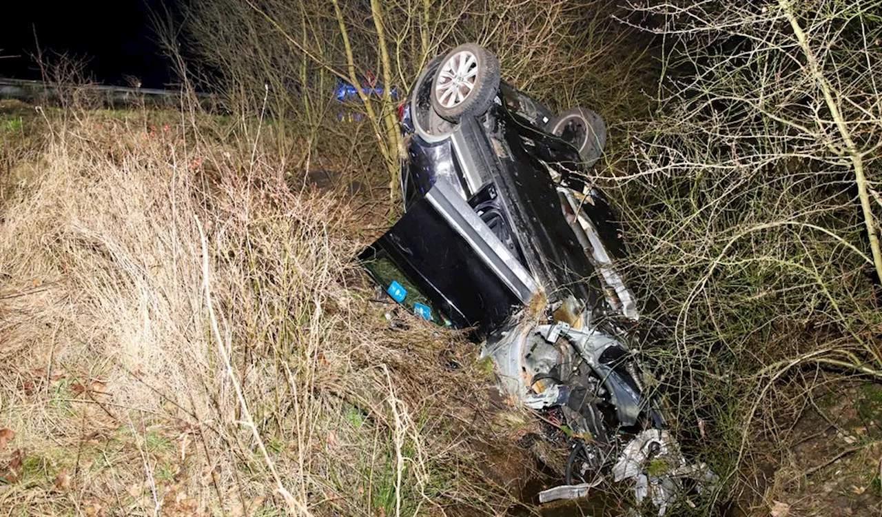 Leichtverletzter Autofahrer nach spektakulärem Unfall auf der A23 bei Elmshorn