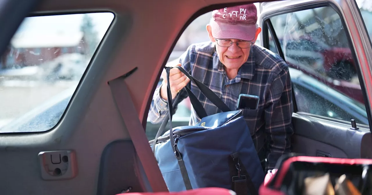 Elders who get Meals on Wheels worry Trump's federal funding freeze will leave them hungry