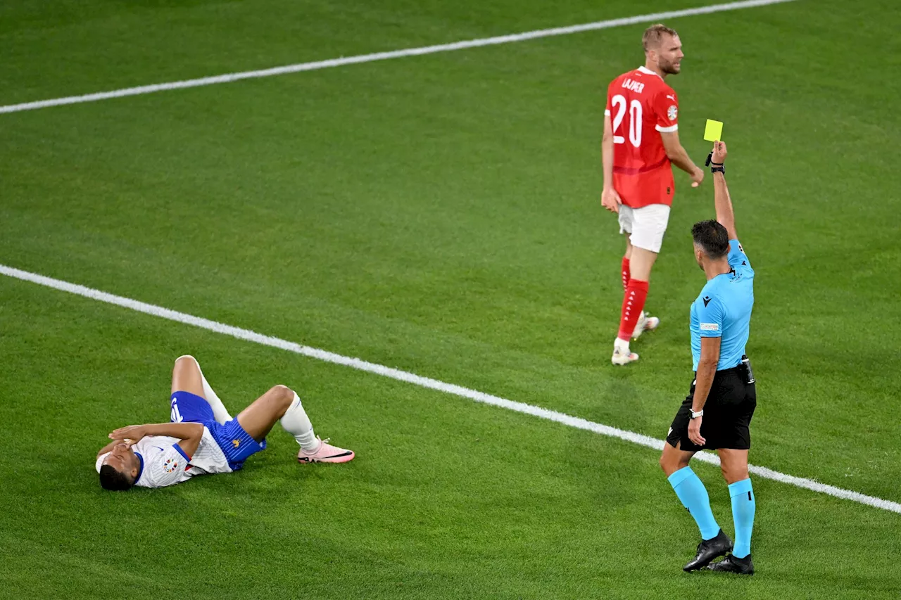 FC Bayern München gegen Celtic Glasgow: Gil Manzano pfeift Playoff-Hinspiel