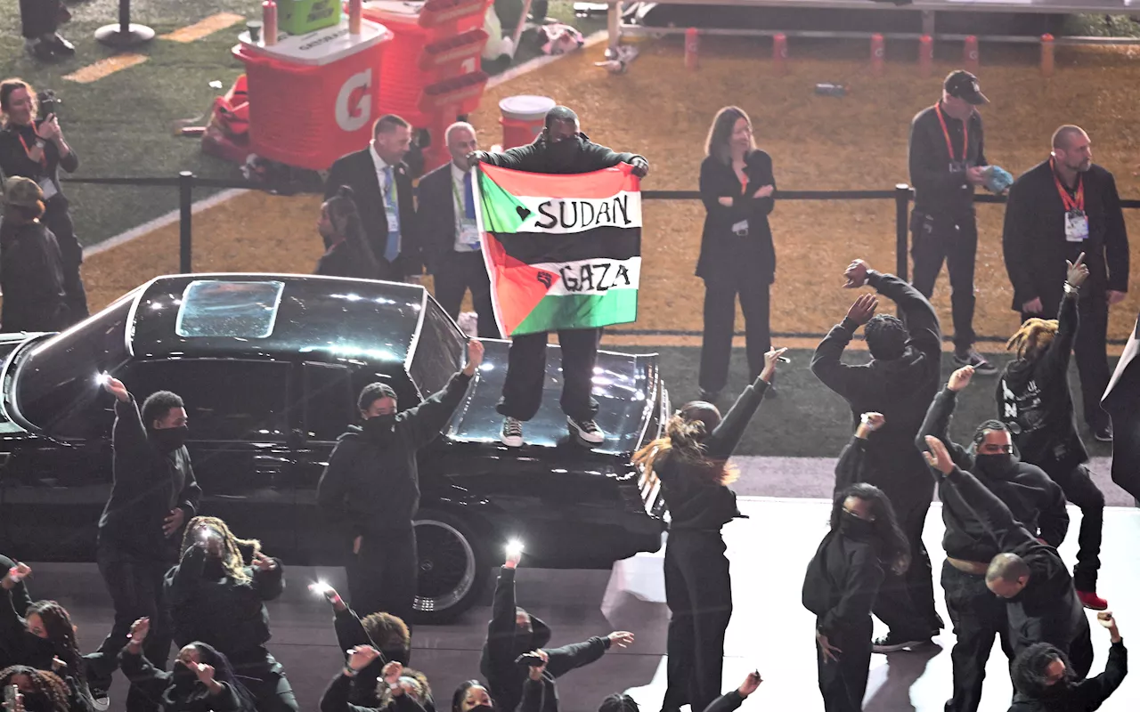 Kendrick Lamar's Super Bowl Show Interrupted by Protestor Displaying Sudanese and Palestinian Flags