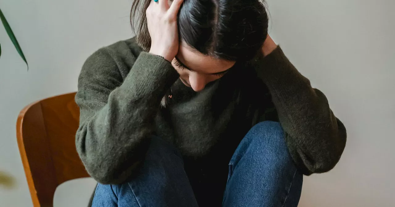 Five easy (and budget-friendly) ways to manage your anxiety responsibly.