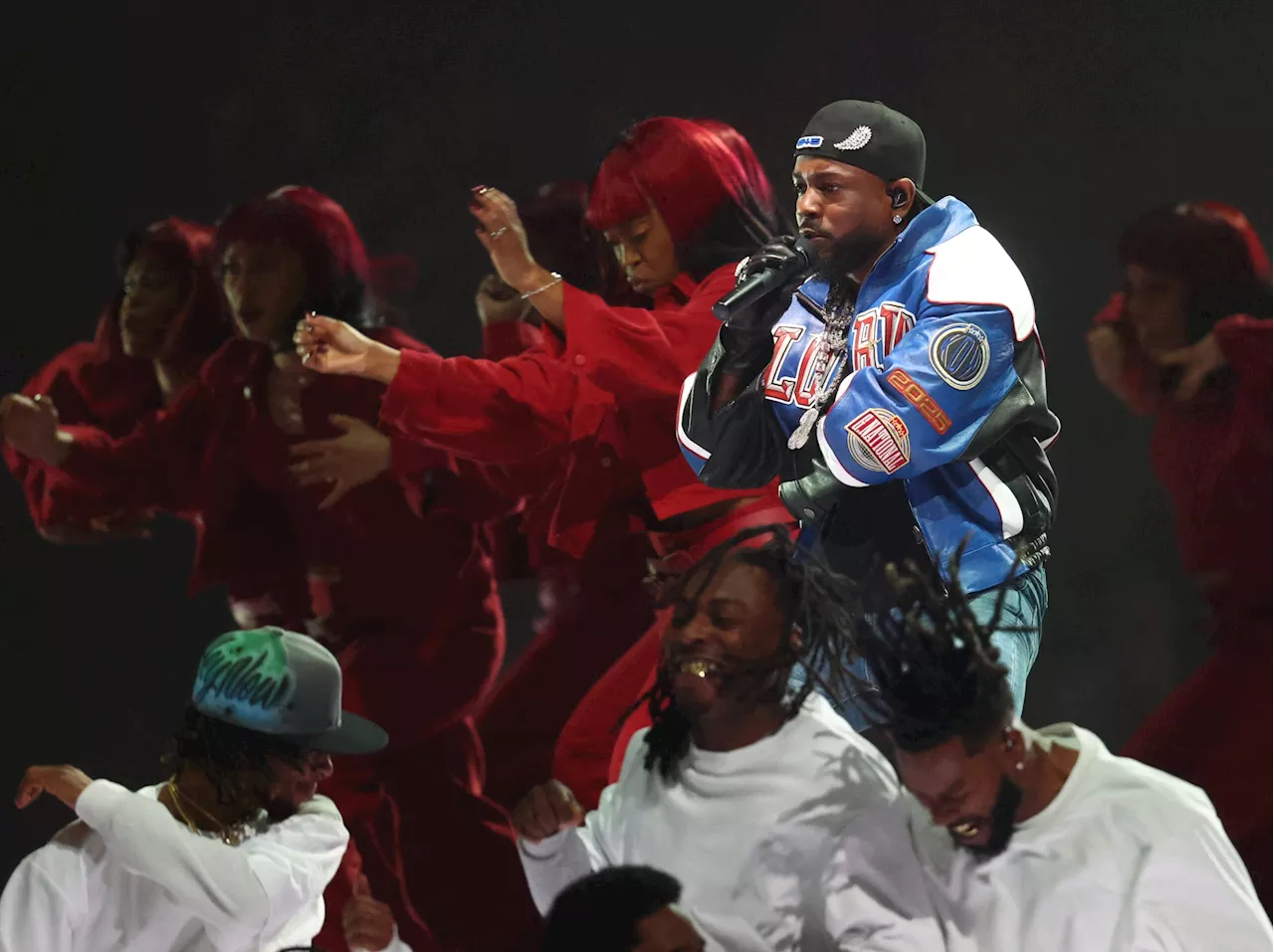 Kendrick Lamar delivers ‘Not Like Us’ on the Super Bowl stage