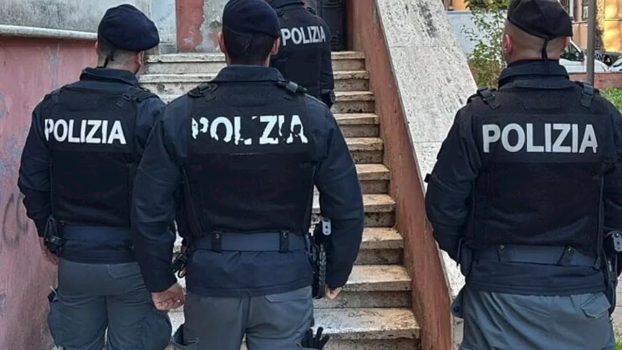 Quarticciolo: in dieci accerchiano e minacciano poliziotti per far scappare pusher