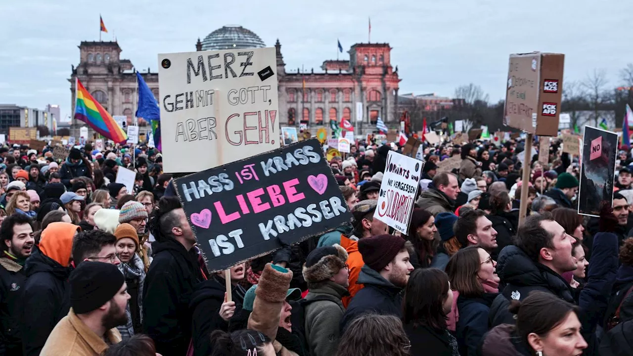 Promis politisch positioniert: Stars im Wahlkampf: Hilft das oder schadet es eher?