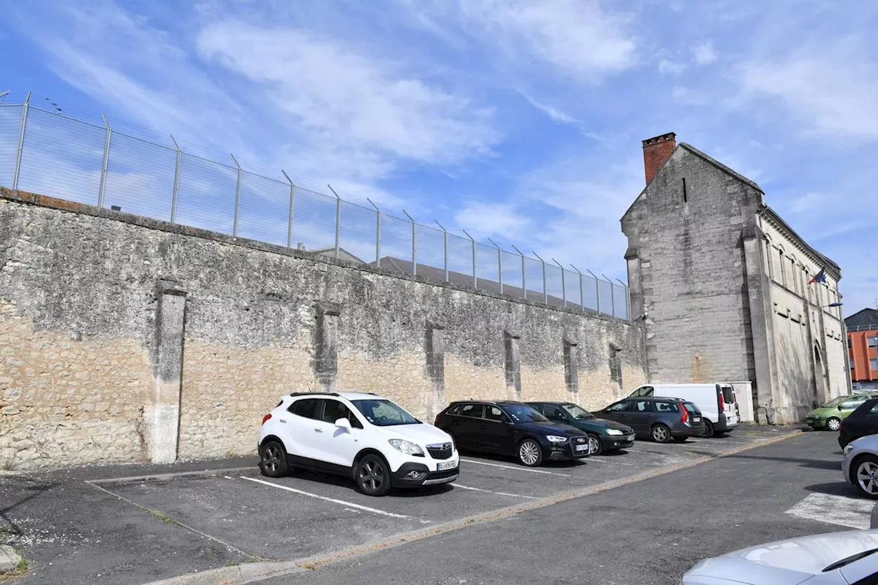 Il jette 19 colis de cannabis par-dessus un mur de la maison d’arrêt de Périgueux