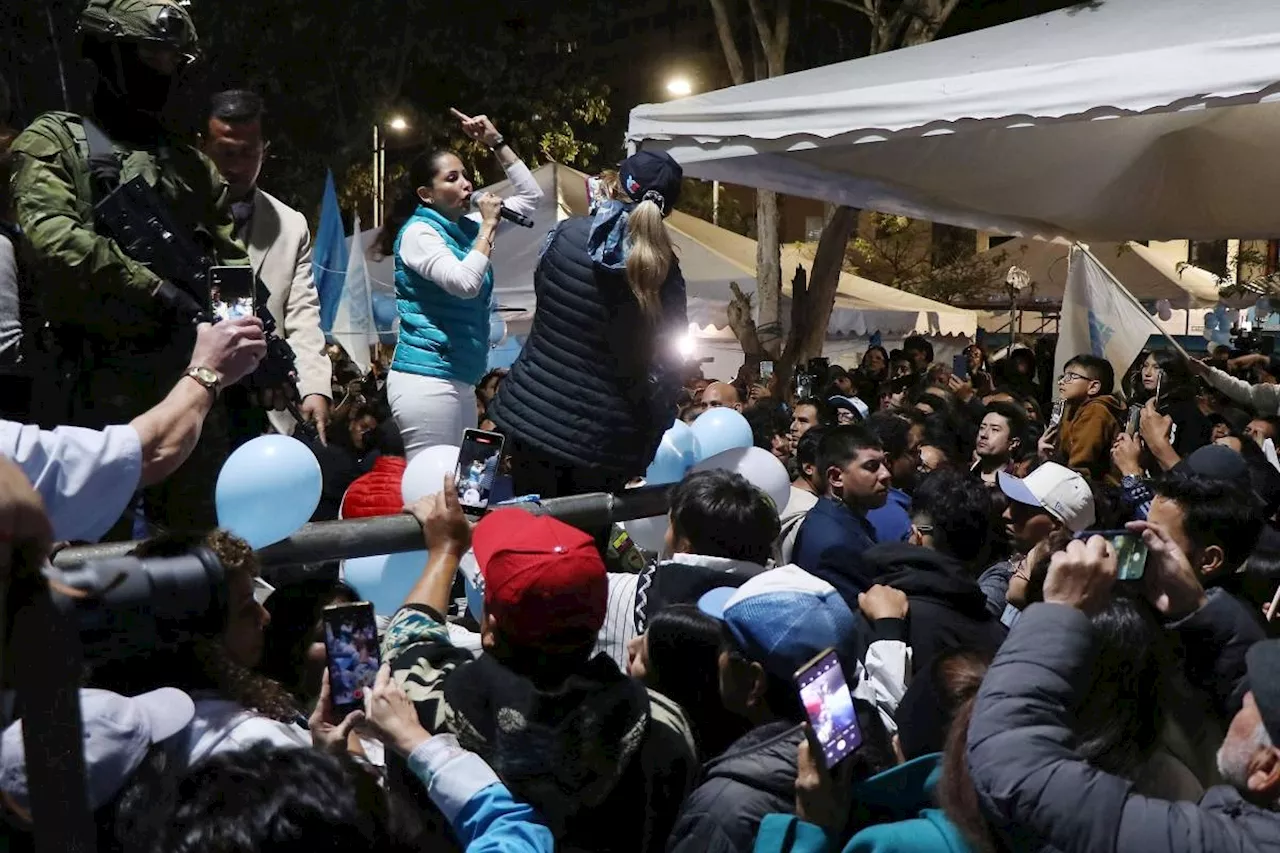 Ecuador Election Results Tight, Forcing Run-Off