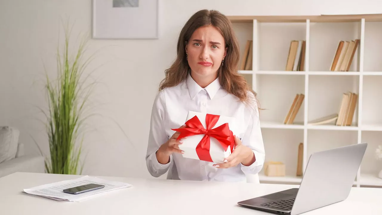 5 Worst Valentine’s Day Gifts and What To Give Instead