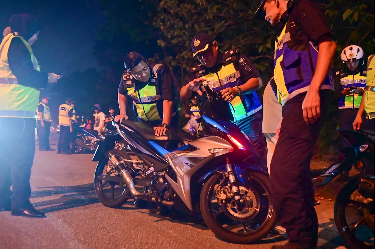 111 Vehicles Seized in Terengganu During Chinese New Year Operation