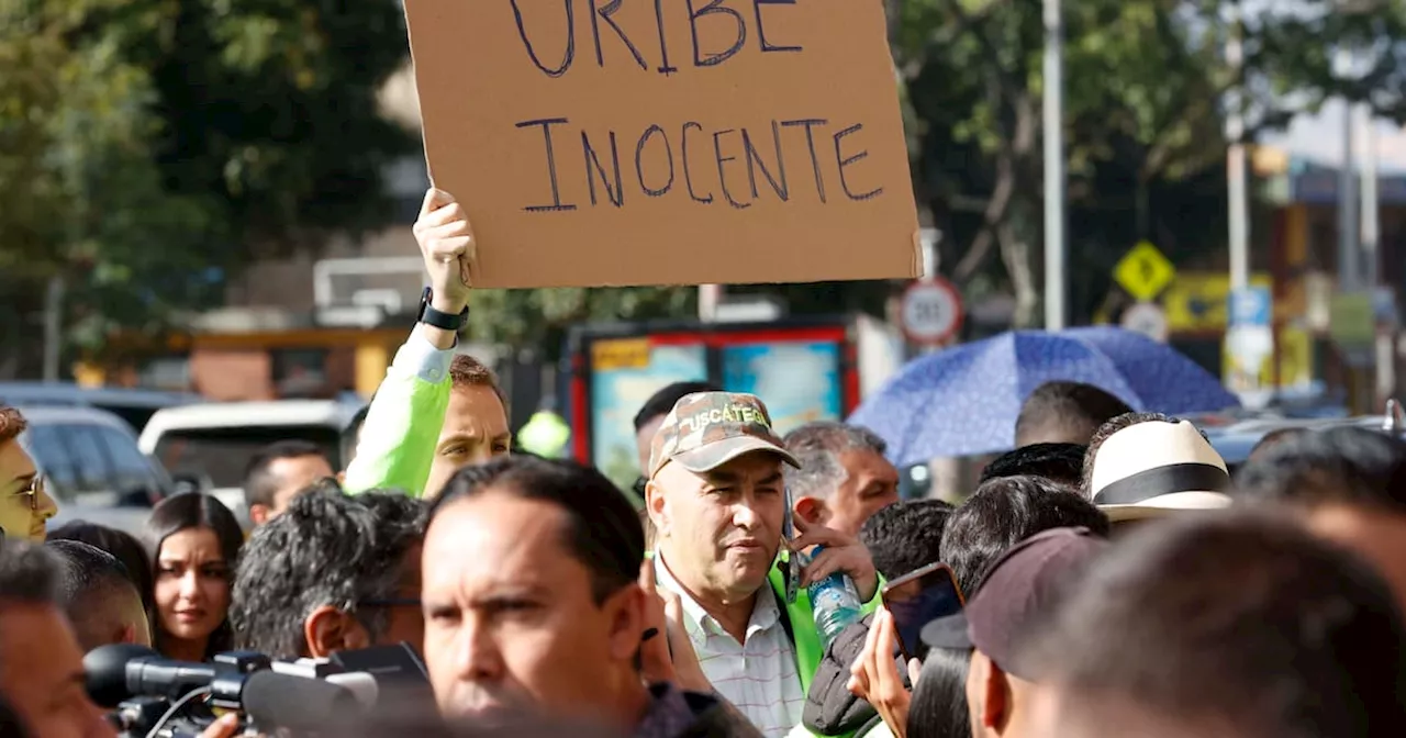 Álvaro Uribe denuncia persecución política en su juicio y reafirma su inocencia