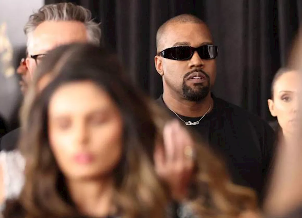 ¡Perdió la cabeza! Kanye West pierde el apoyo de Elon Musk y continúa con controversiales tuits