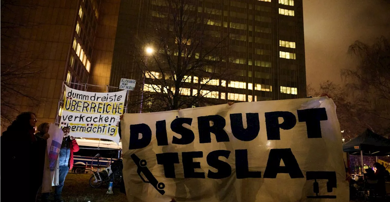 Protests and Vandalism Target Tesla Over Musk's Political Activities