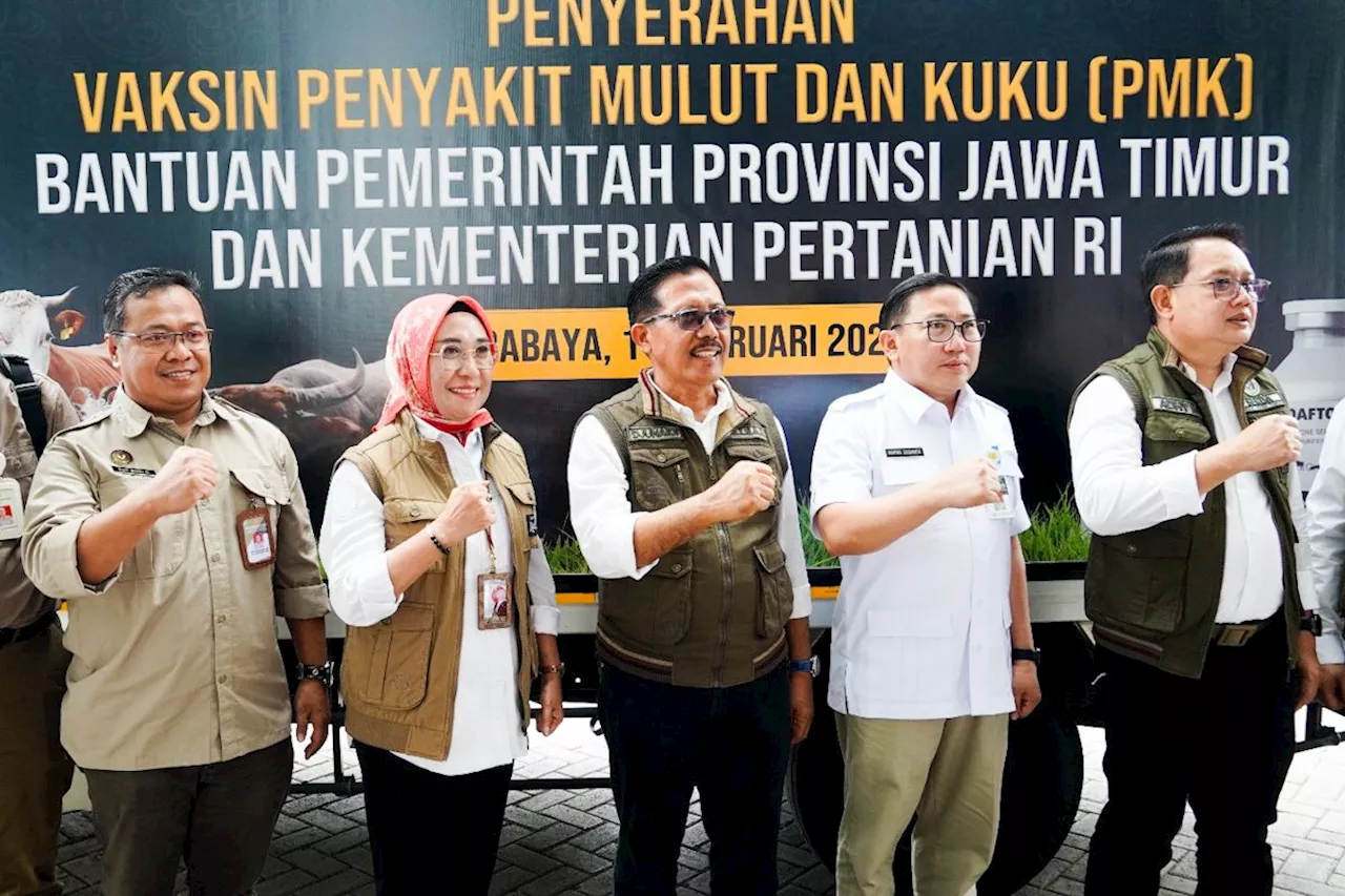 Kementan Distributes 652.300 PMK Vaccine Doses to East Java