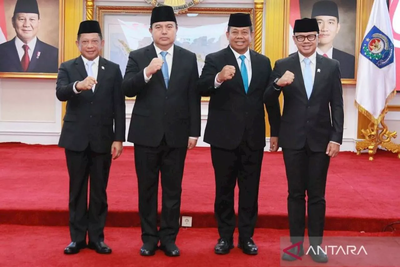 Mendagri Tito Karnavian Lantik Tomsi Tohir Sebagai Sekjen dan Sang Made Mahendra Jaya Sebagai Irjen Kemendagri