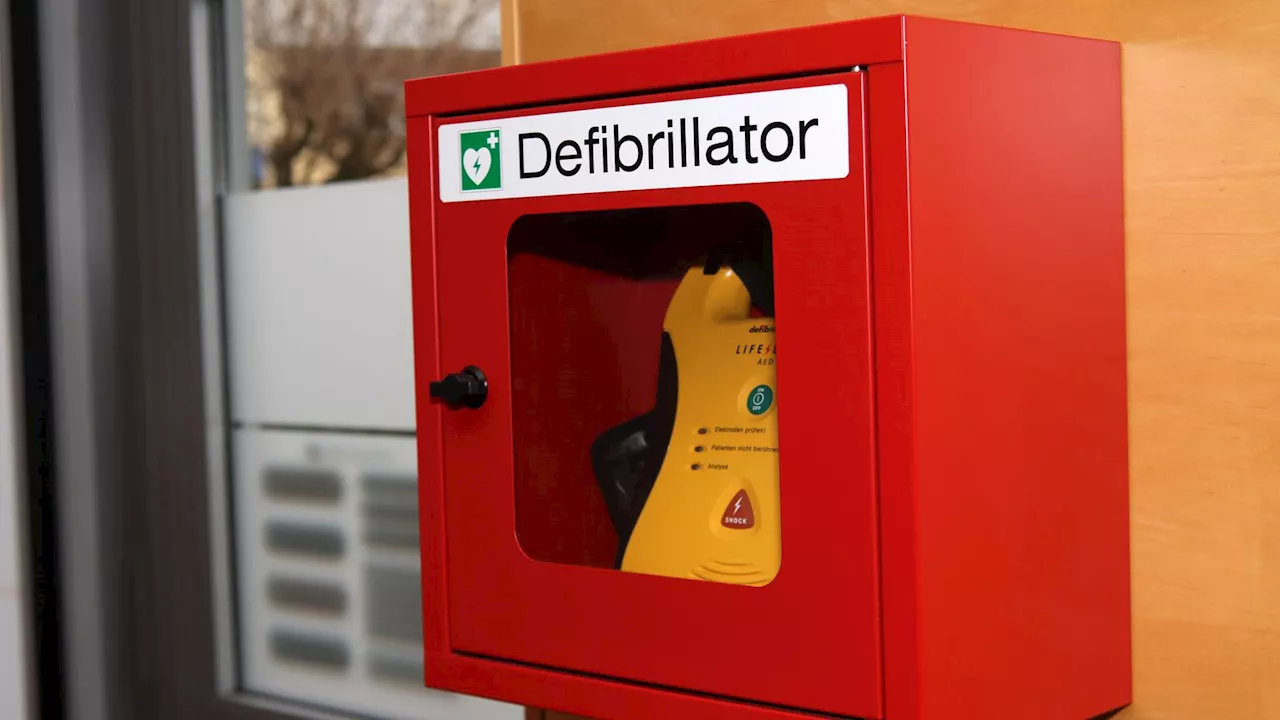 Erste-Hilfe-Kurse: Angst vor Defibrillatoren überwinden