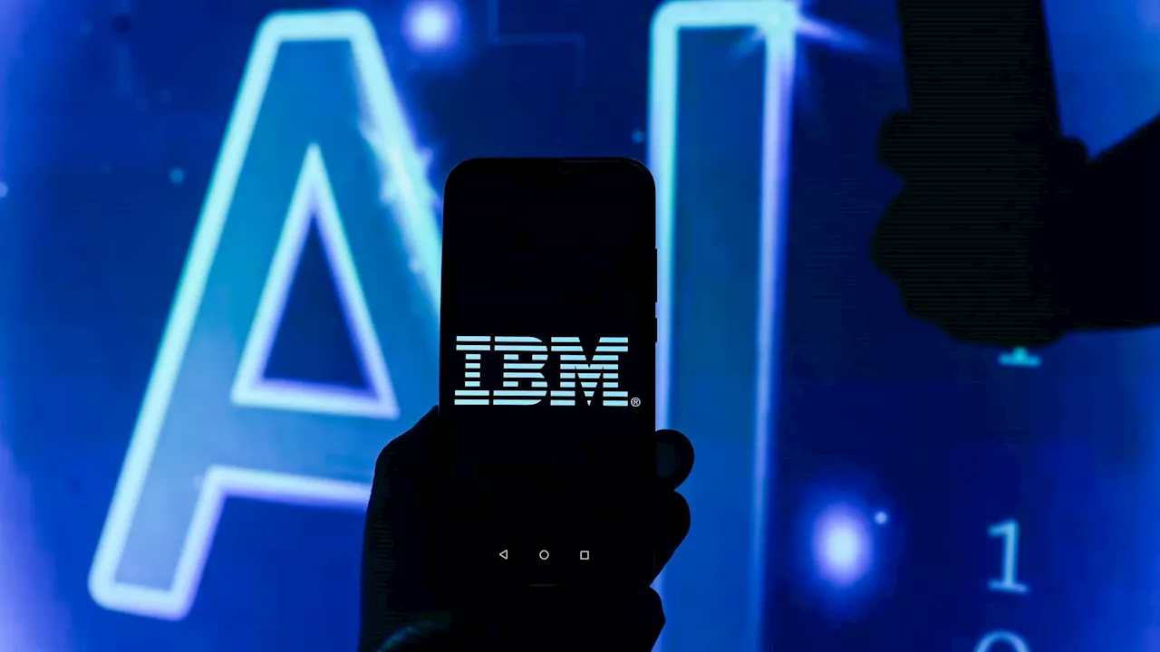 Oppenheimer Upgrades IBM, Sees 28% Upside Potential