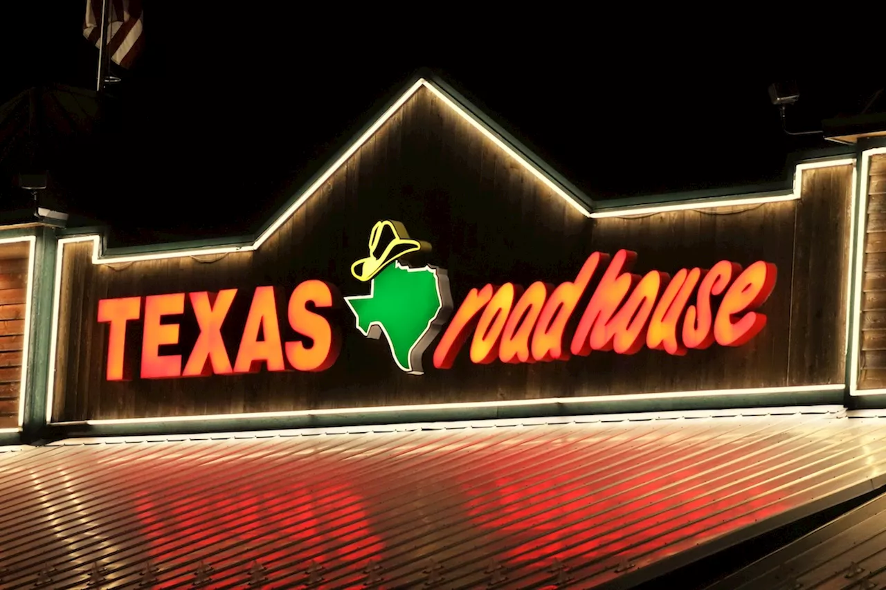 Texas Roadhouse: The Beloved Steakhouse Making Waves Online