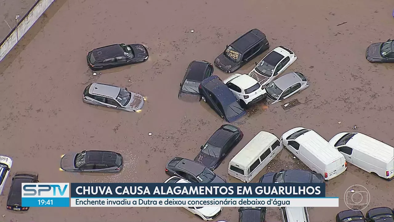 Chuva Forte em SP causa Alagamentos e Desabamentos em Guarulhos