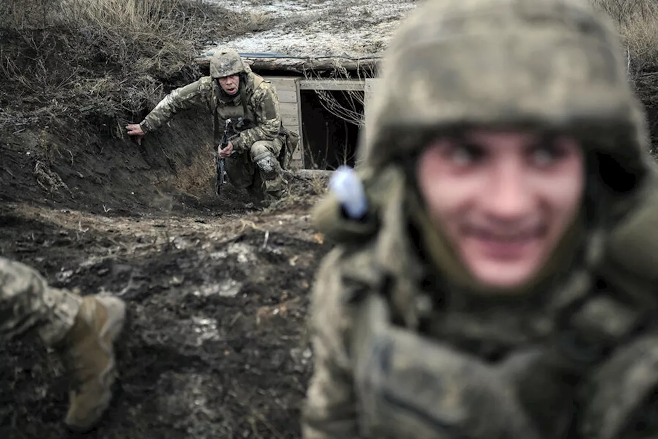 Солдаты ВСУ казнили на позициях в Курской области своего сослуживца