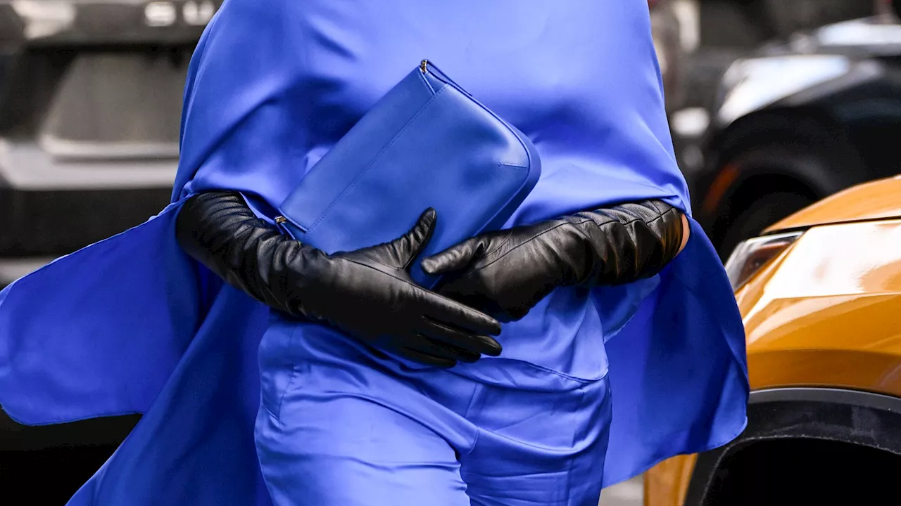 Chic Street Style Inspo: Leather Gloves Reign at New York Fashion Week