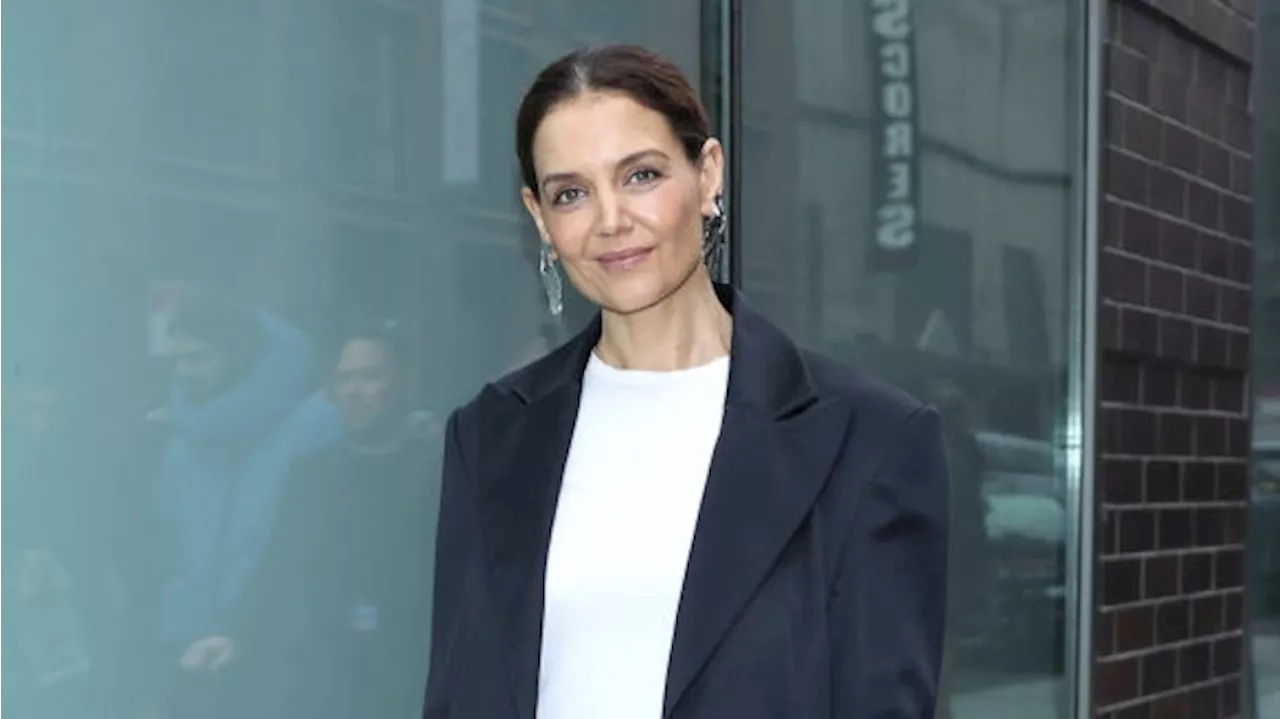 Katie Holmes's Fail-Safe Winter Outfit: Silk Skirt and Toteme Boots