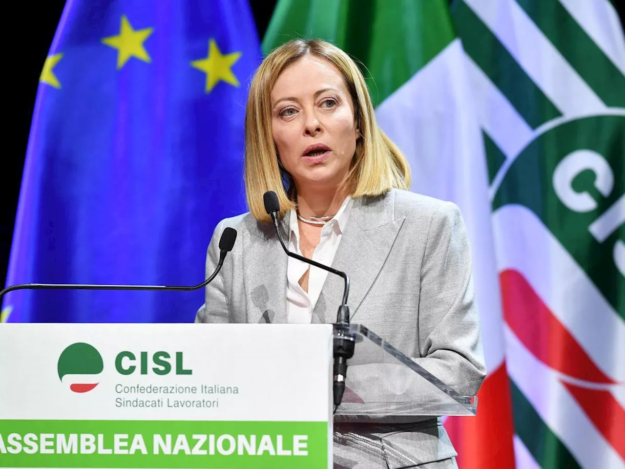 Meloni alla Cisl: Lavoro, Futuro Demografico e AI