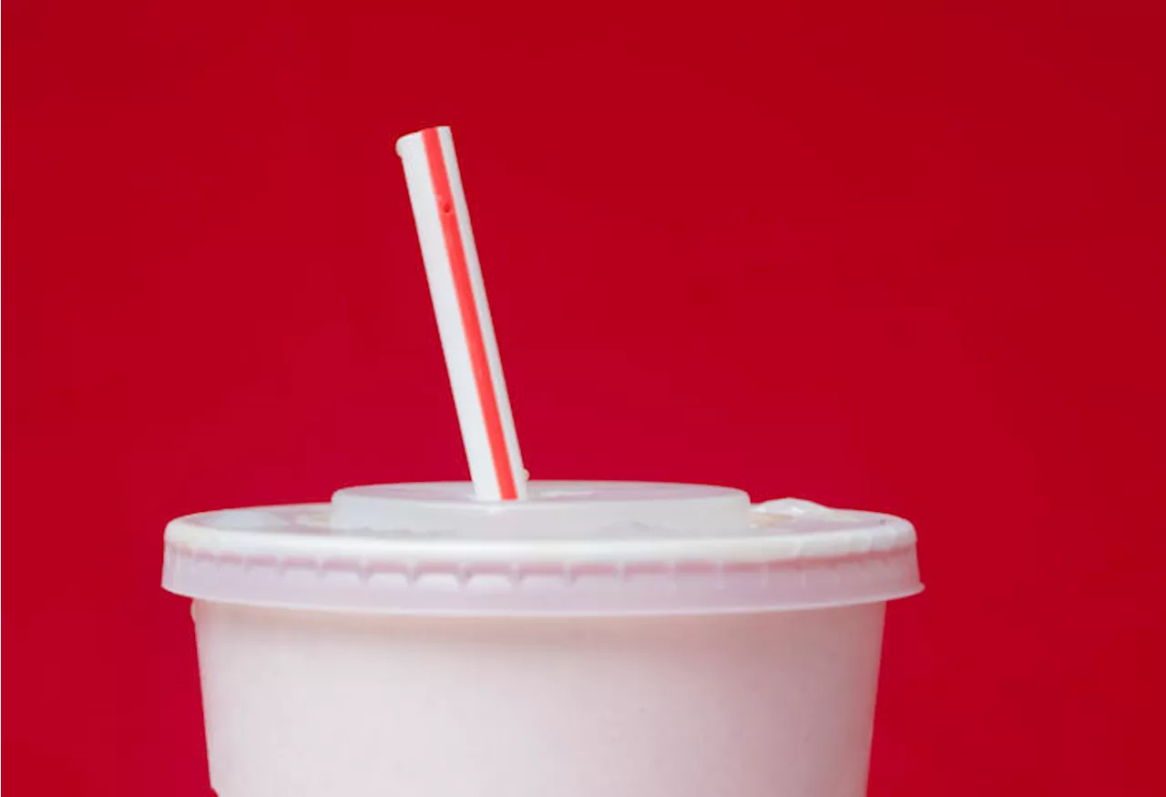 Trump Reverses Federal Straw Ban, Declares 'Paper Straws Don't Work'