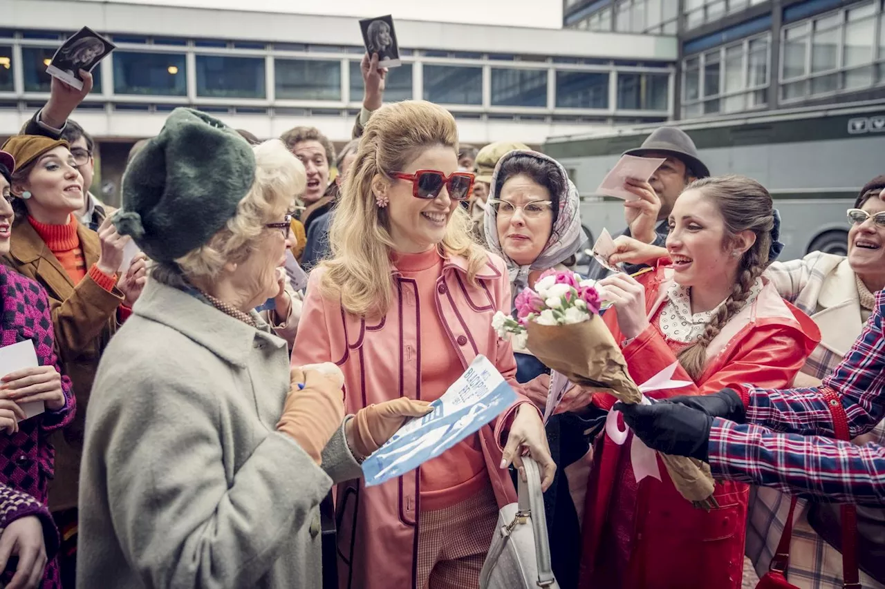 Funny Woman, Saison 2 : Entre Paillettes et Réalités