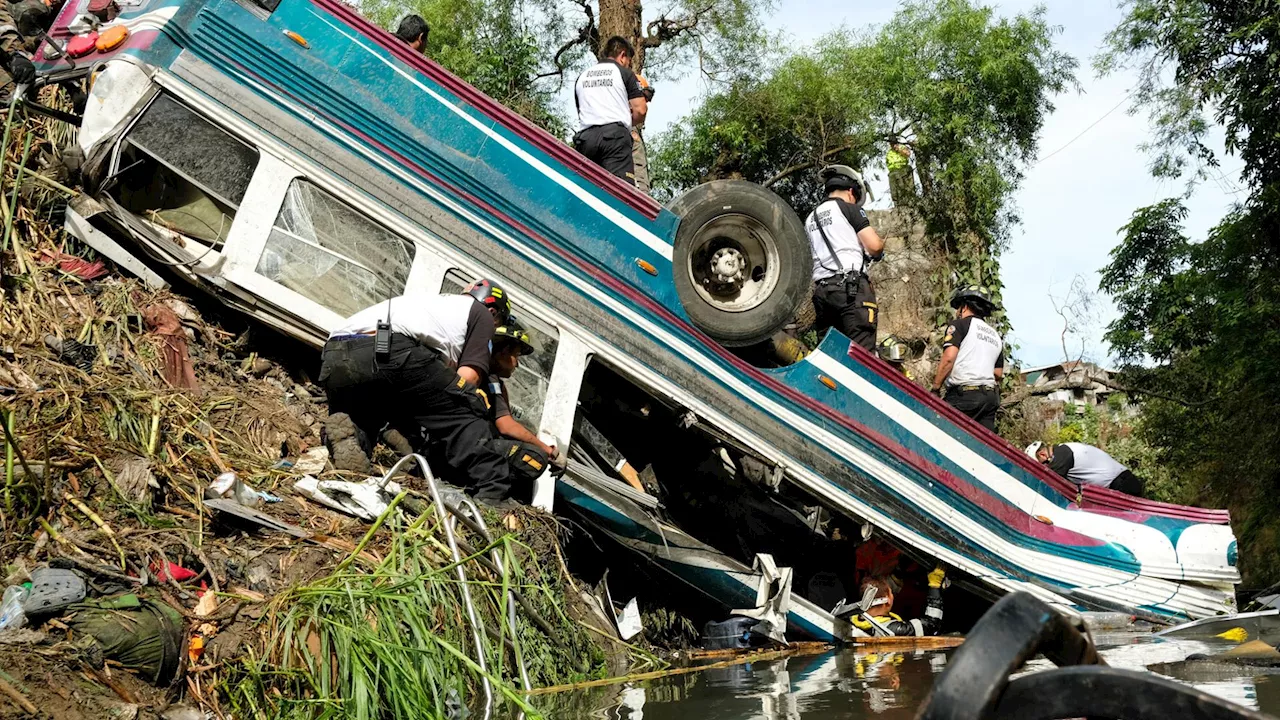 Tragedia in Guatemala: 54 morti nell'incidente dell'autobus