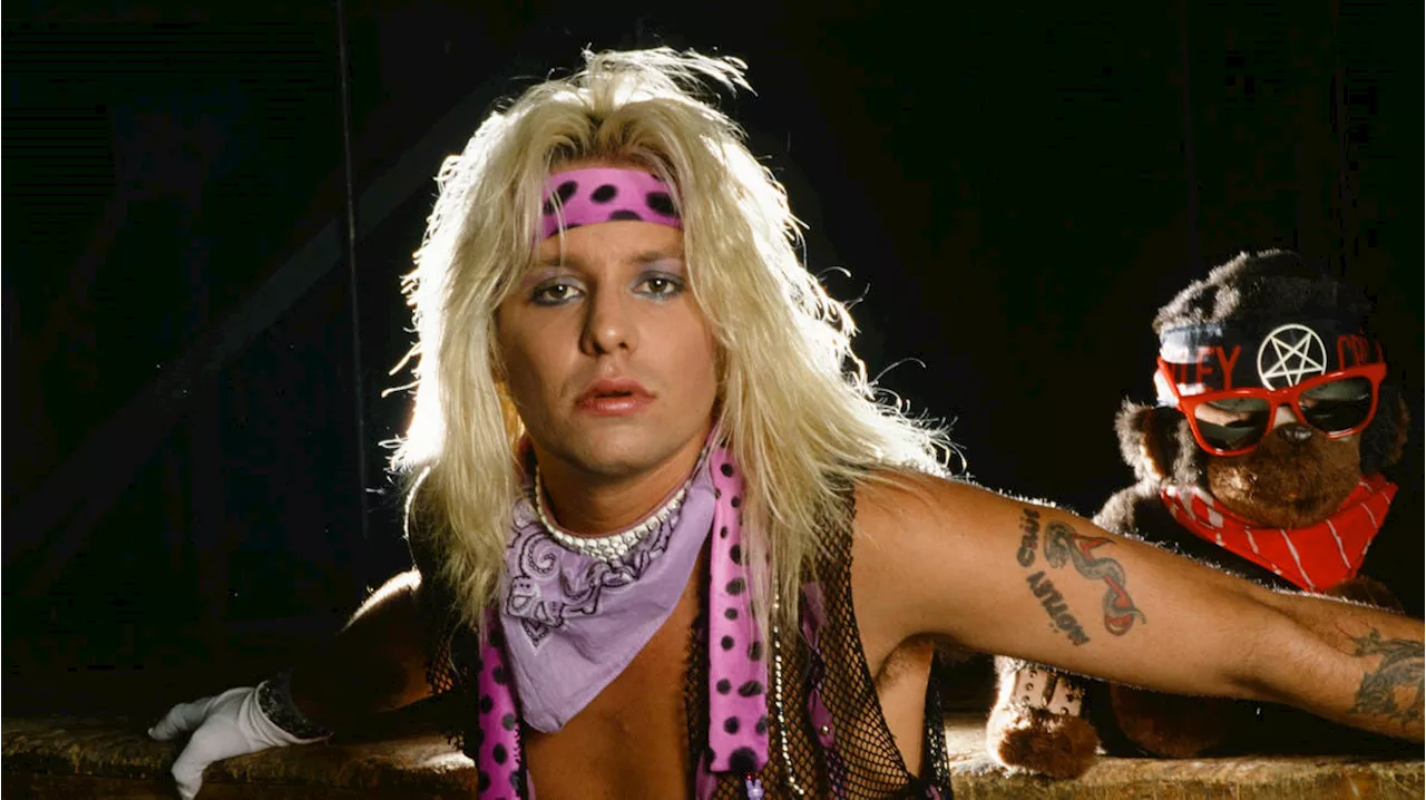 Motley Crue's Vince Neil's Jet Crashes at Arizona Airport, Killing Pilot