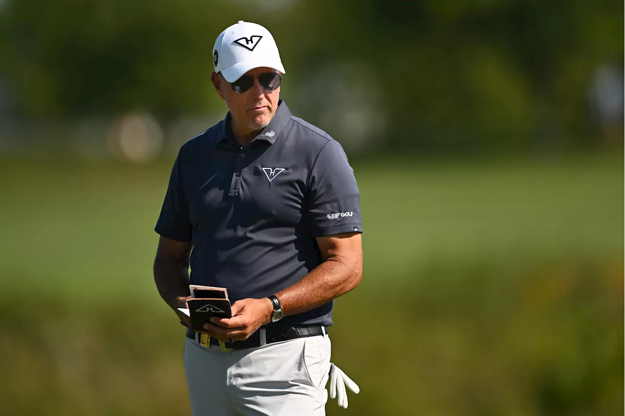 Phil Mickelson Returns to LIV Golf Adelaide After Shoulder Injury