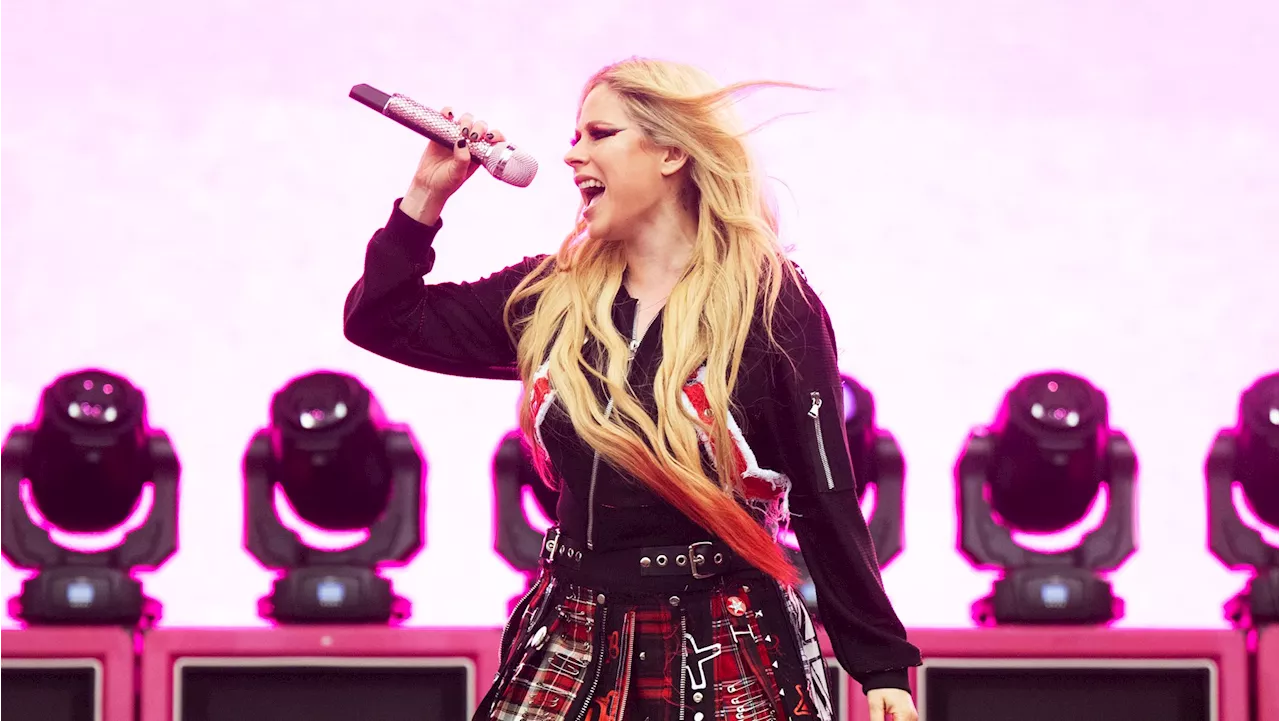 Avril Lavigne Headlines Warped Tour Revival, Excited for 'Parking Lot Summers'