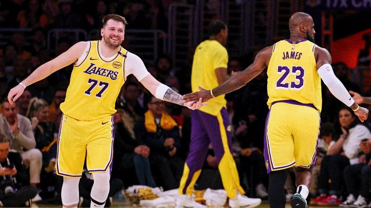 Luka Doncic debuta con los Lakers y marca una era de oro