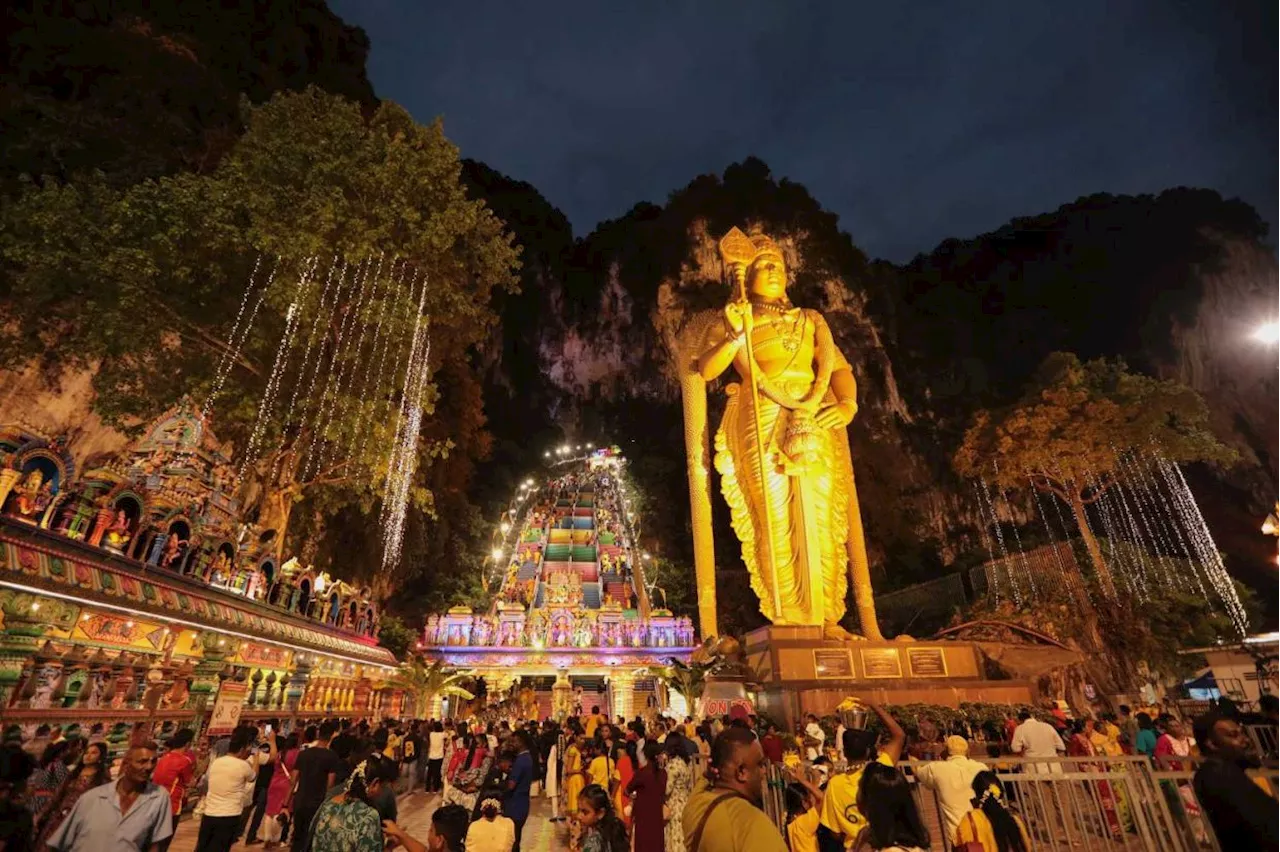 Batu Caves abuzz for Thaipusam