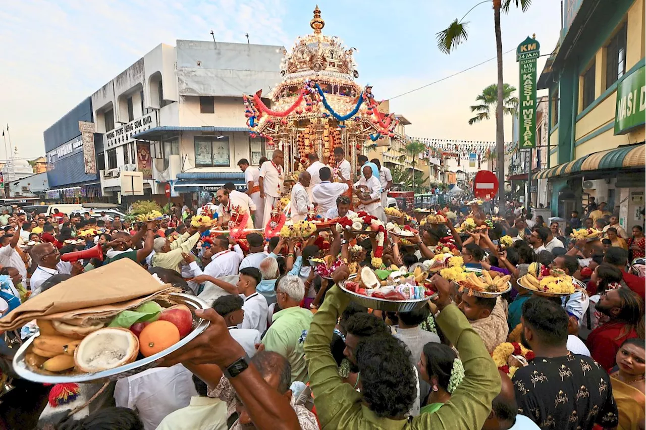 Thaipusam Chariot Tracking Apps Aid Devotees in Managing Journey