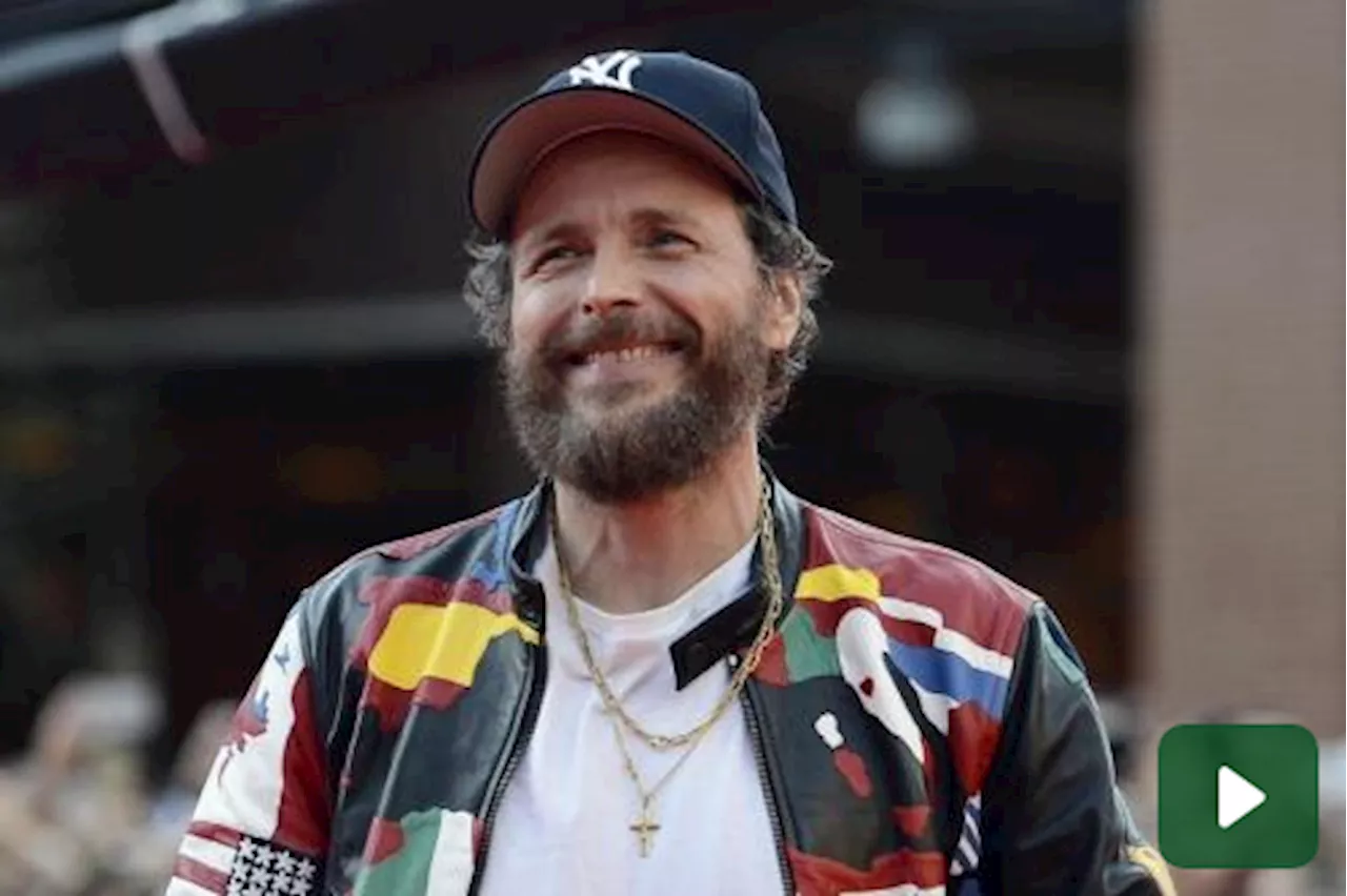 Jovanotti a Sanremo: chi è l'ospite della prima puntata del Festival