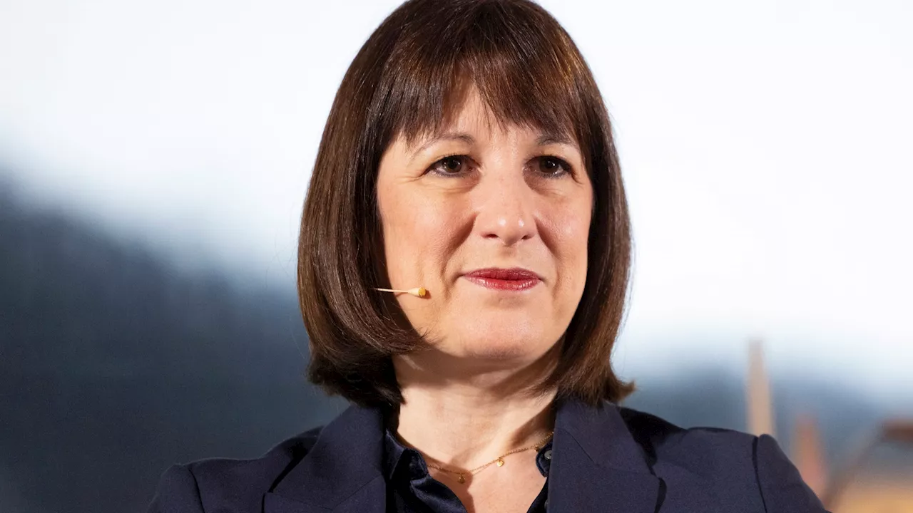 Labour Must Deliver on NHS and Living Standards to Avoid Election Disaster, Warns Rachel Reeves