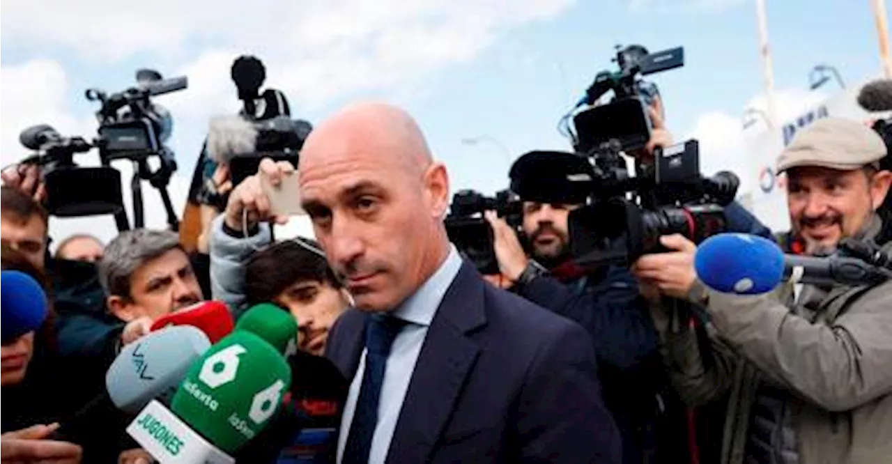 Rubiales Maintains Consent in Hermoso Kiss Trial