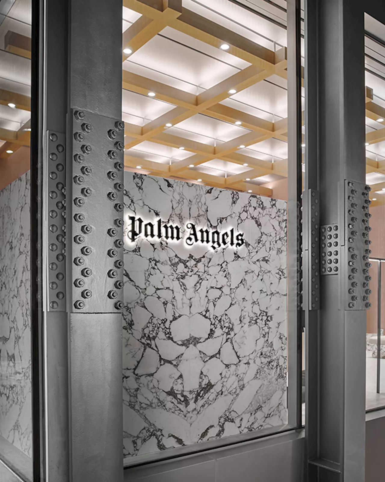 Bluestar Alliance Acquires Controlling Stake in Palm Angels