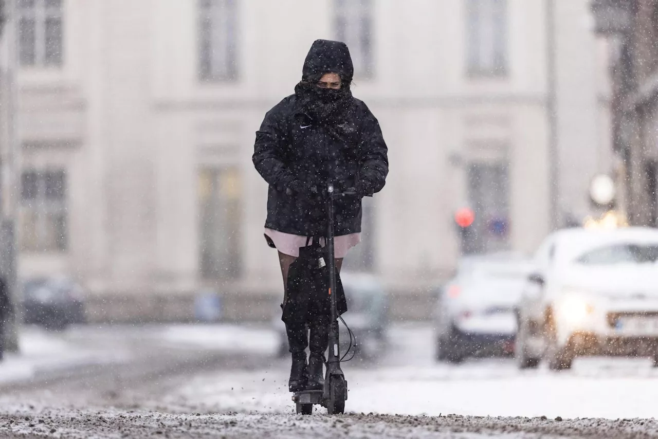 Cielo invernale per San Valentino: neve in pianura