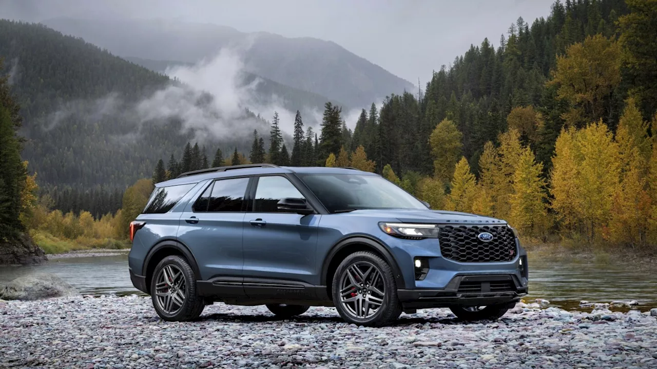 2025 Ford Explorer vs. 2025 Honda Pilot: Which Midsize SUV Is Right For You?