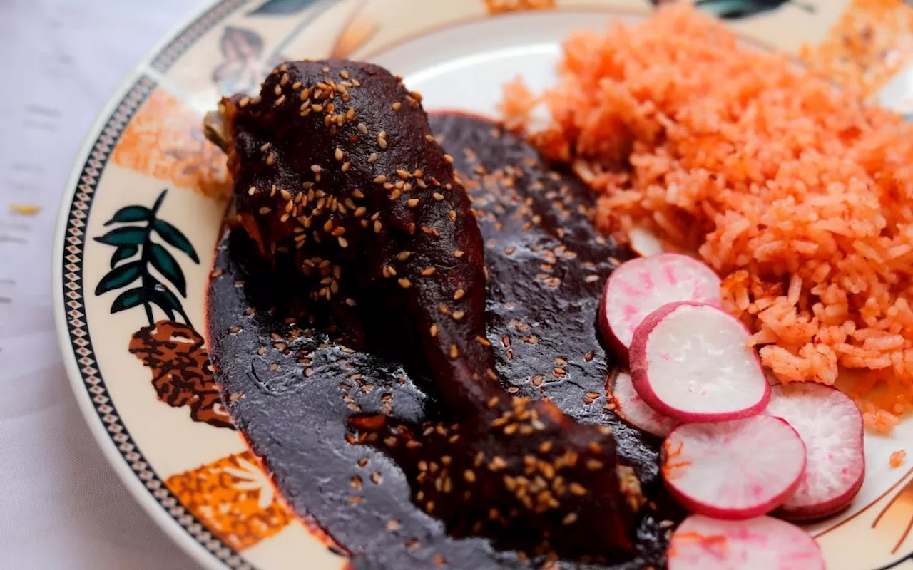 El Mole con Cacao de Doña María: Alto Contenido de Azúcar y Grasas Saturadas