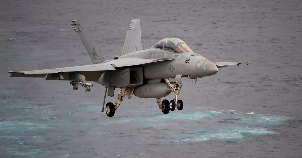 Navy Pilots Safely Ejected After Fighter Jet Crashes in San Diego Bay