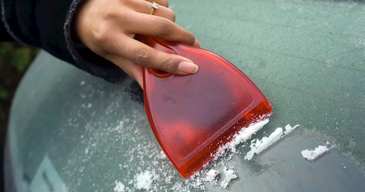 Motoring expert warns against viral TikTok hack to defrost car quicker