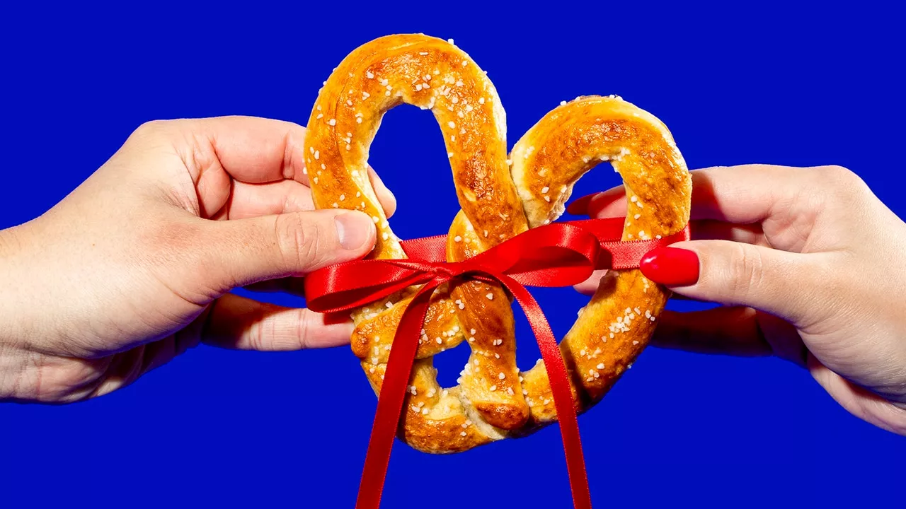 Score Sweet Deals This Valentine's Day at Your Favorite Restaurants