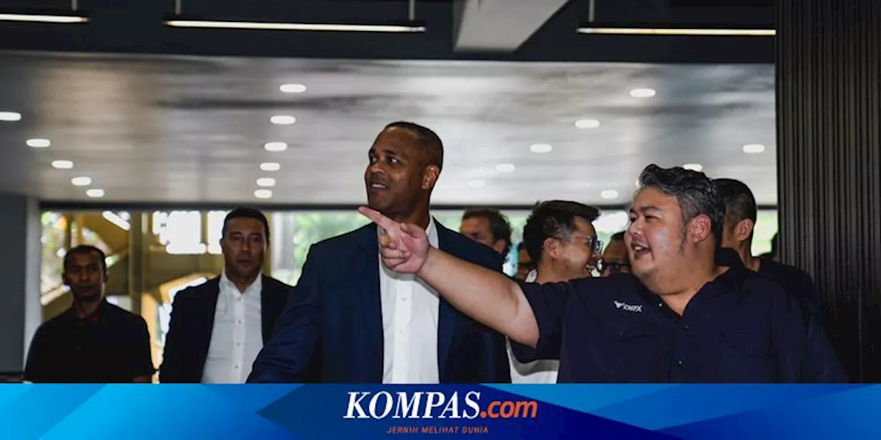 Patrick Kluivert Sambangi Markas Dewa United, Jalin Kedekatan dengan Klub Liga 1