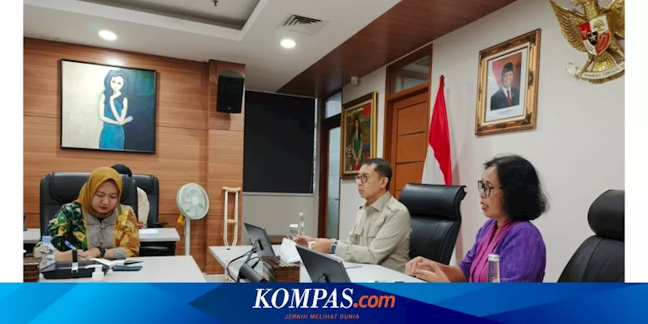 Menteri Fadli Zon Dukung Kebaya Bisa Dipakai di Sekolah dan Kampus